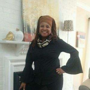 Meet your Posher, Inez